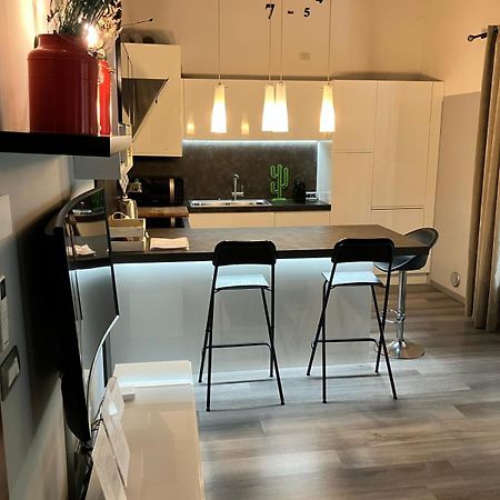 메스트레 Benvenuti In Casa Peluca! 아파트 외부 사진