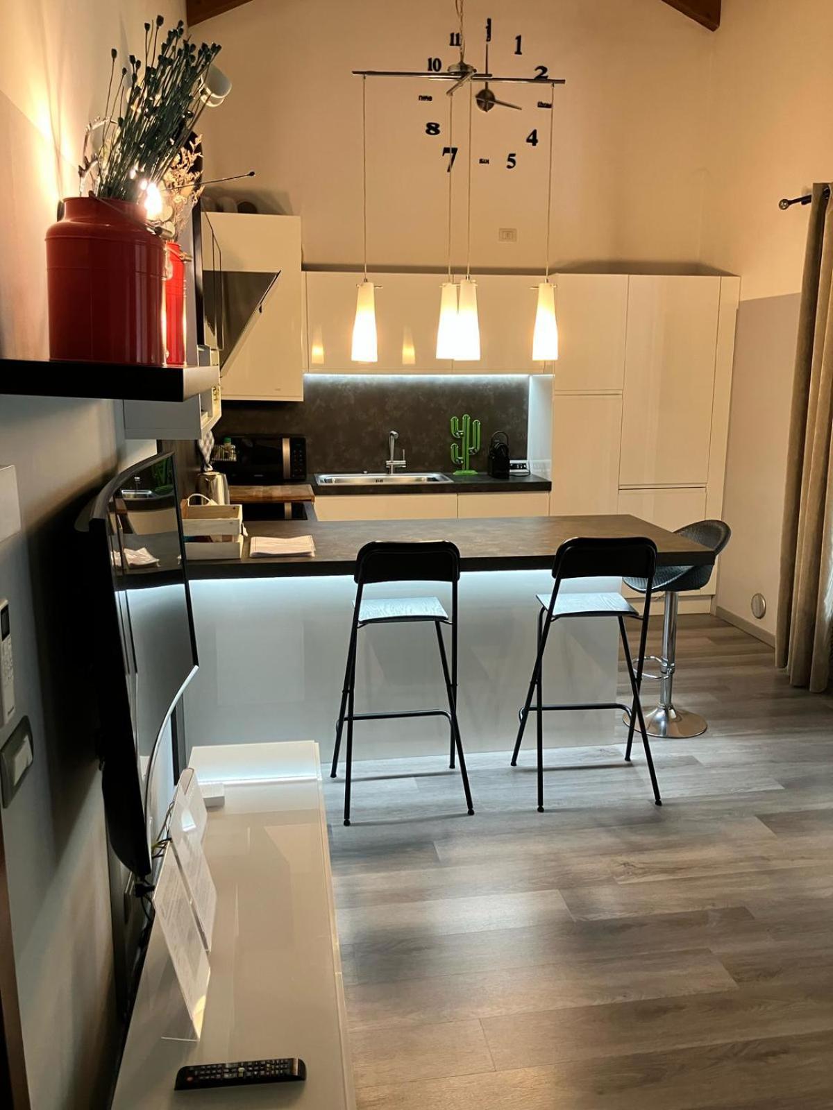 메스트레 Benvenuti In Casa Peluca! 아파트 외부 사진